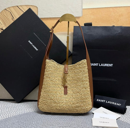 Le 5 Raffia