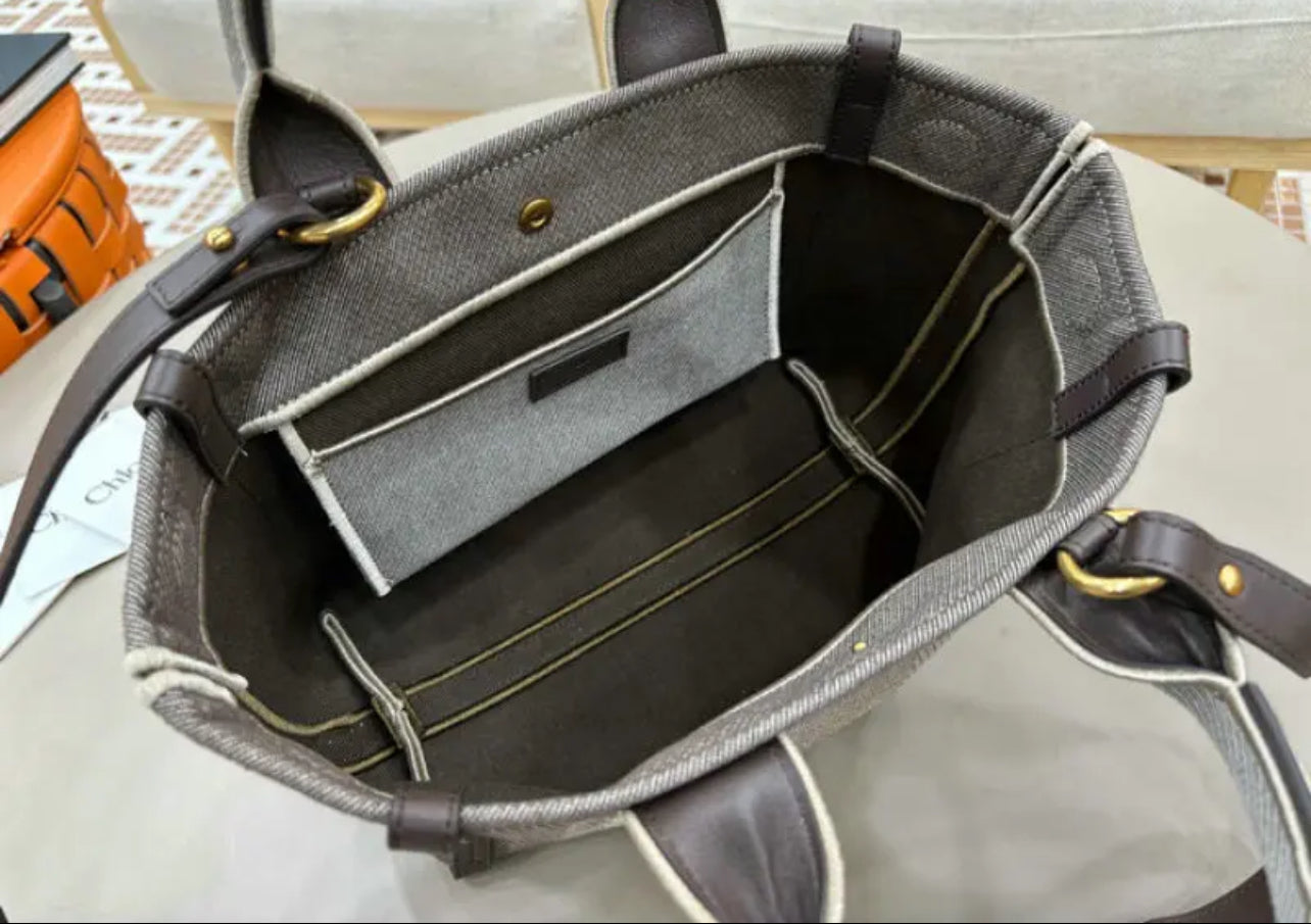 Carry Tote