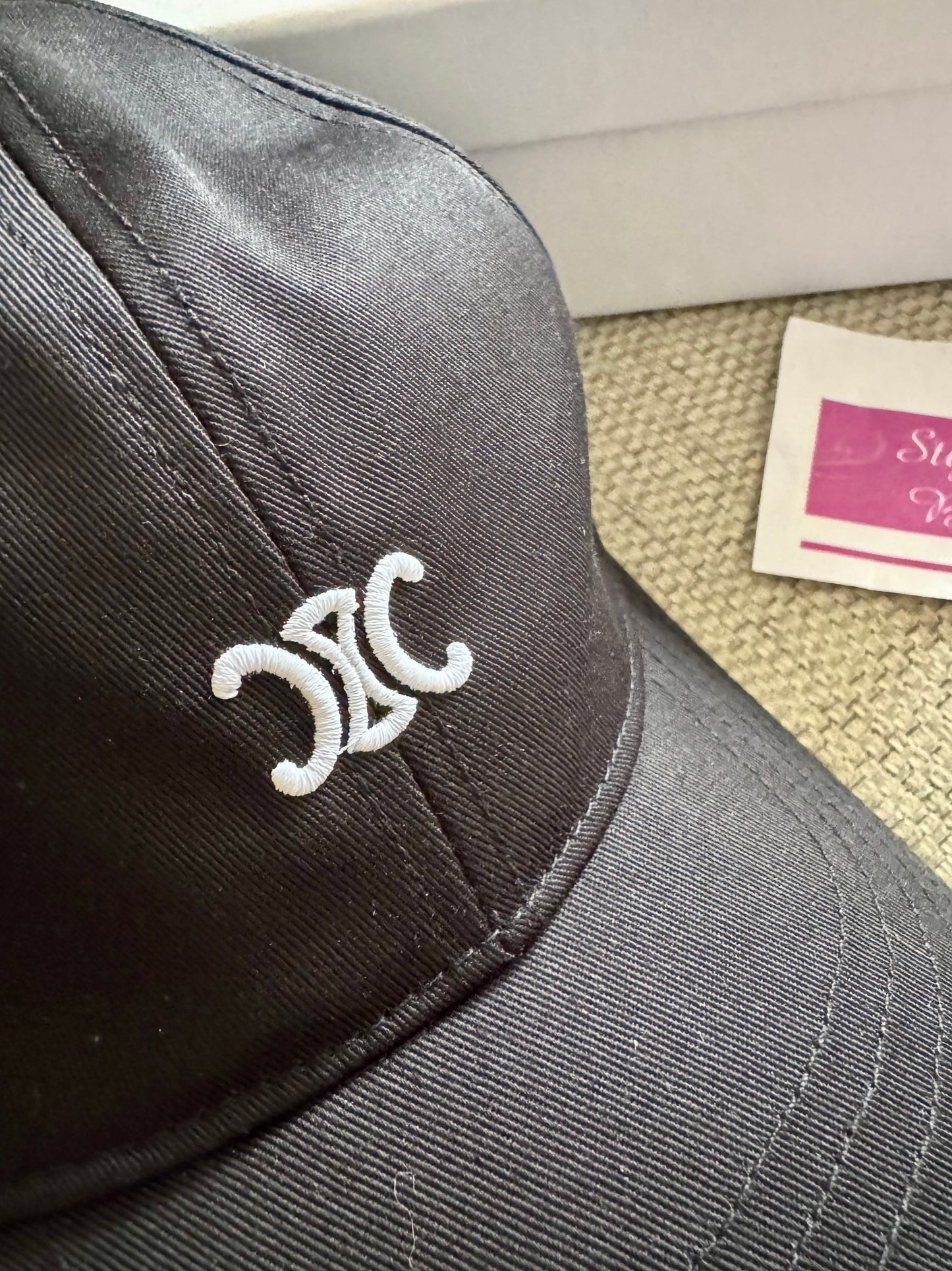 Logo Cap
