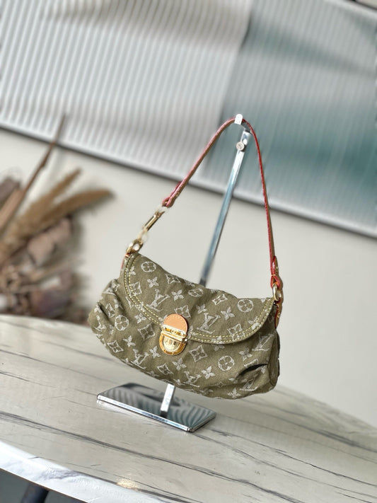 Pleaty Bag