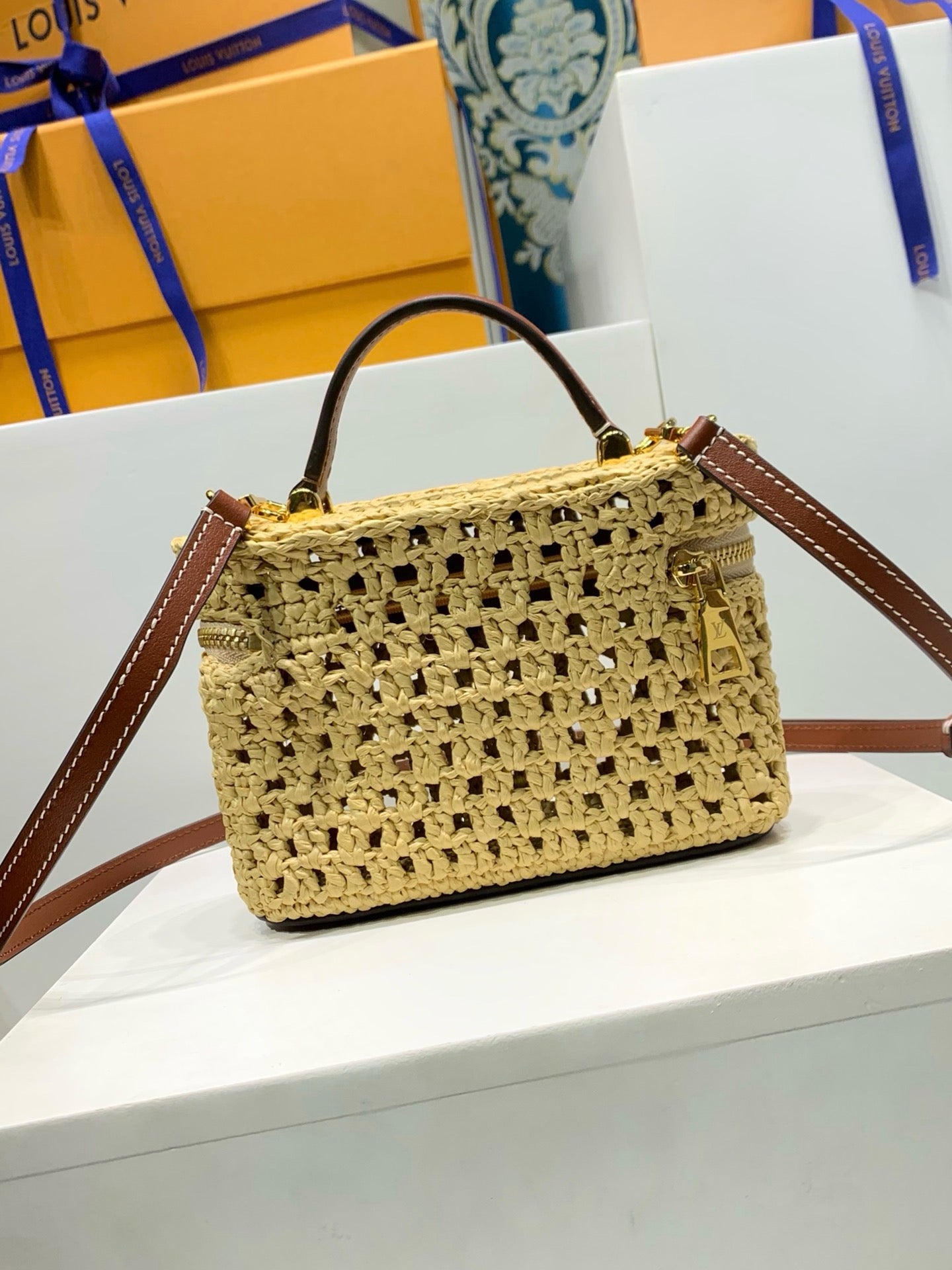 Vanity Chain Pouch