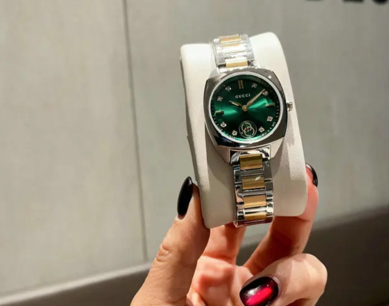 Interlocking Watch