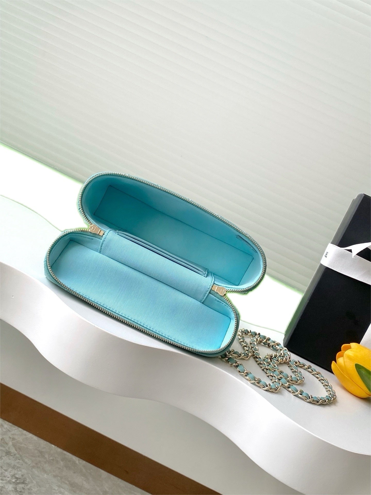 Trendy Vanity