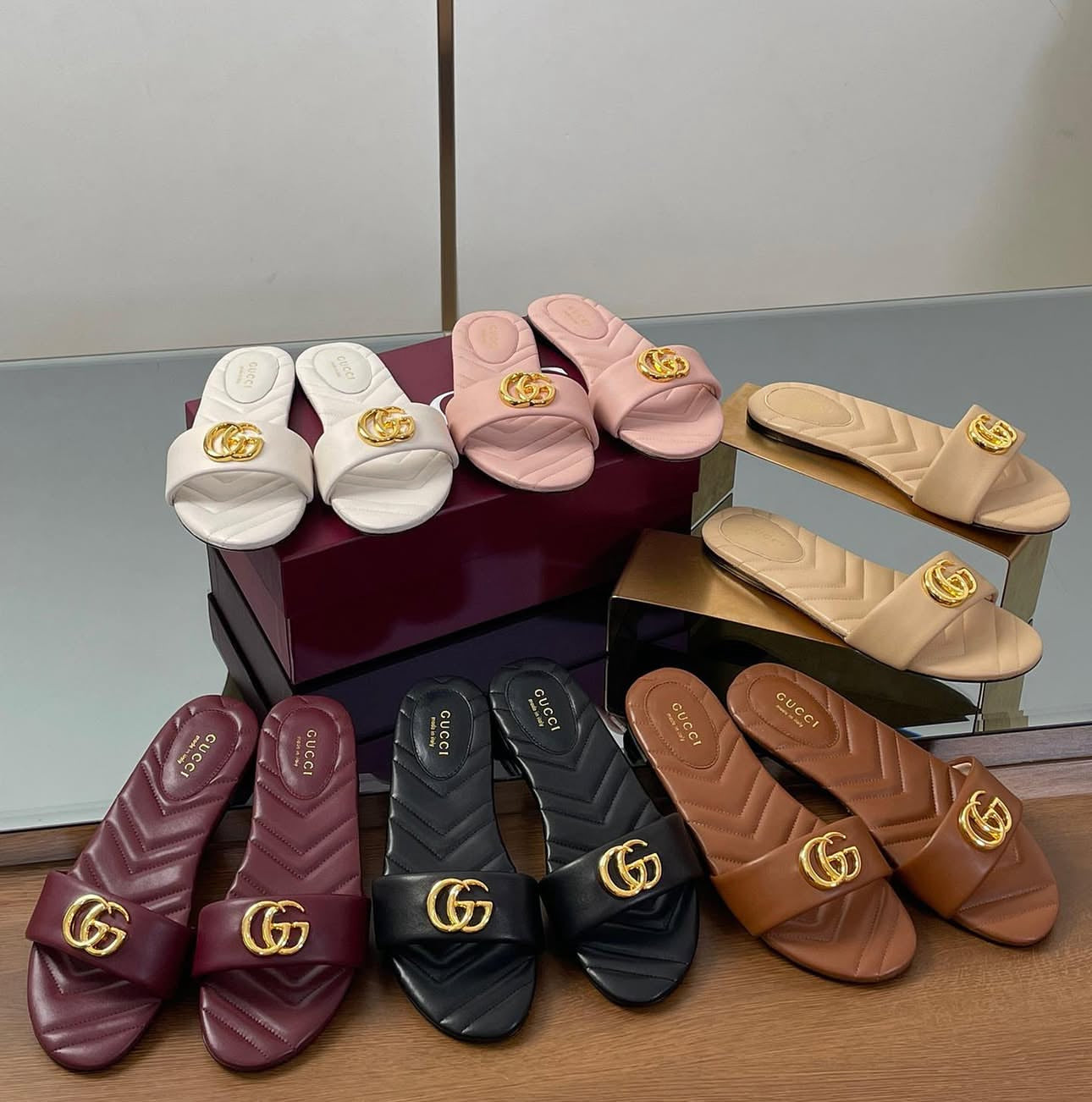 GG Sandals