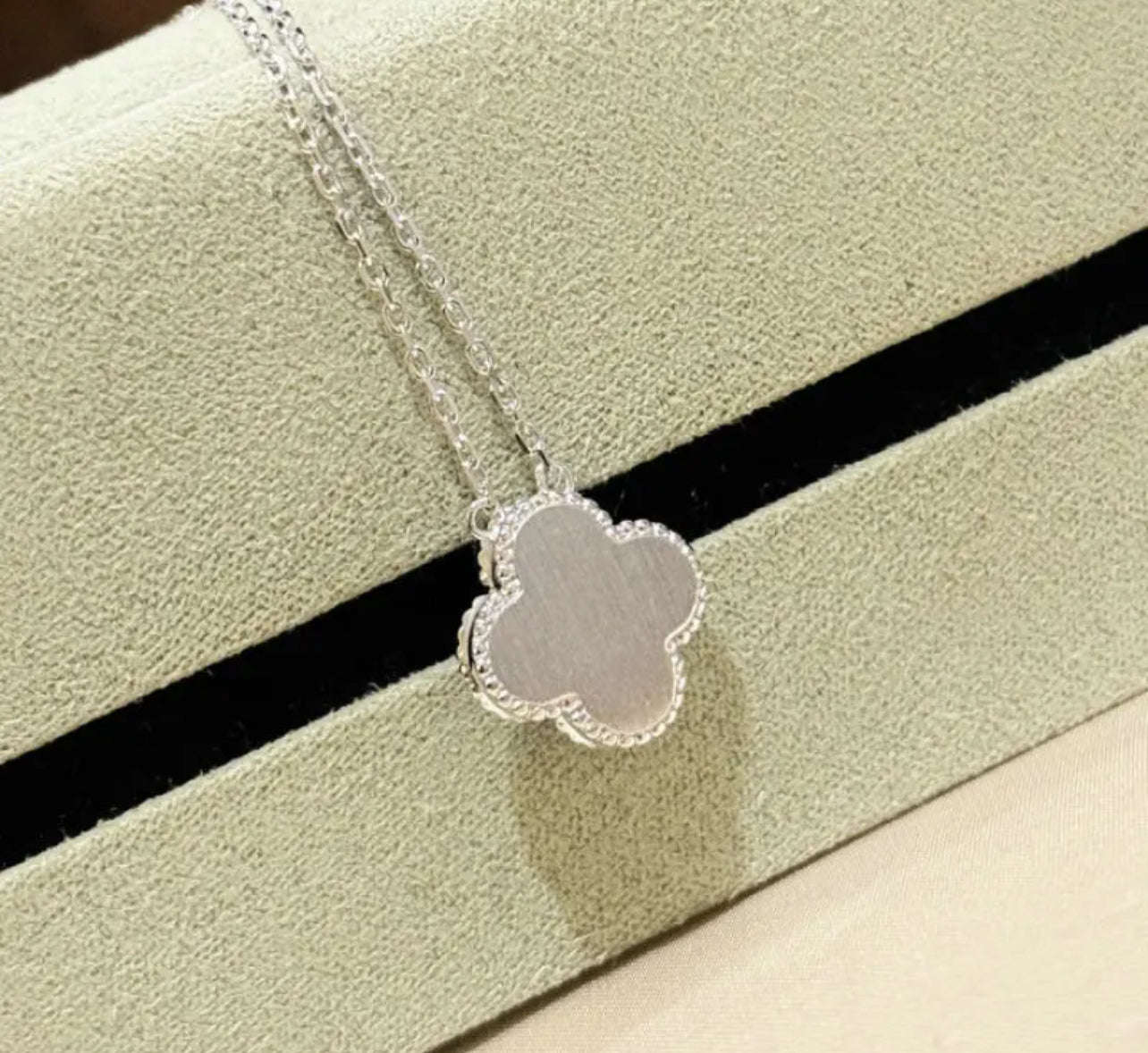Alhambra Pendant