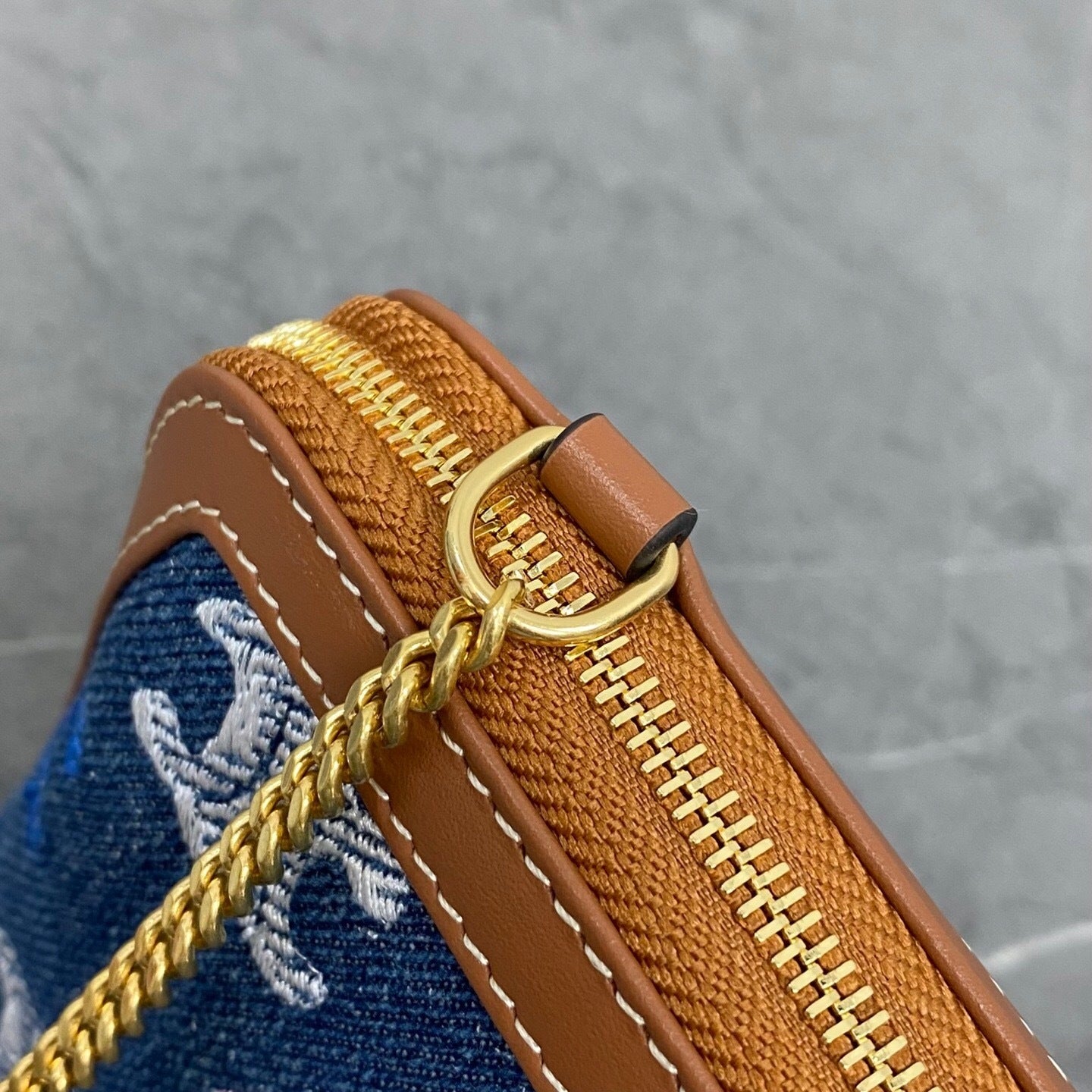 Triomphe Clutch