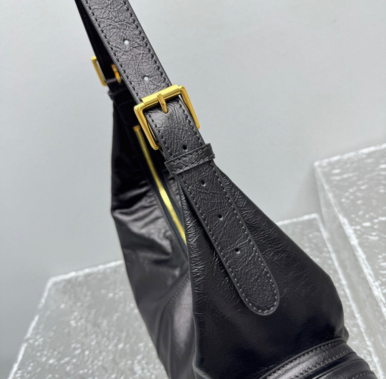 Grand Tour Bag