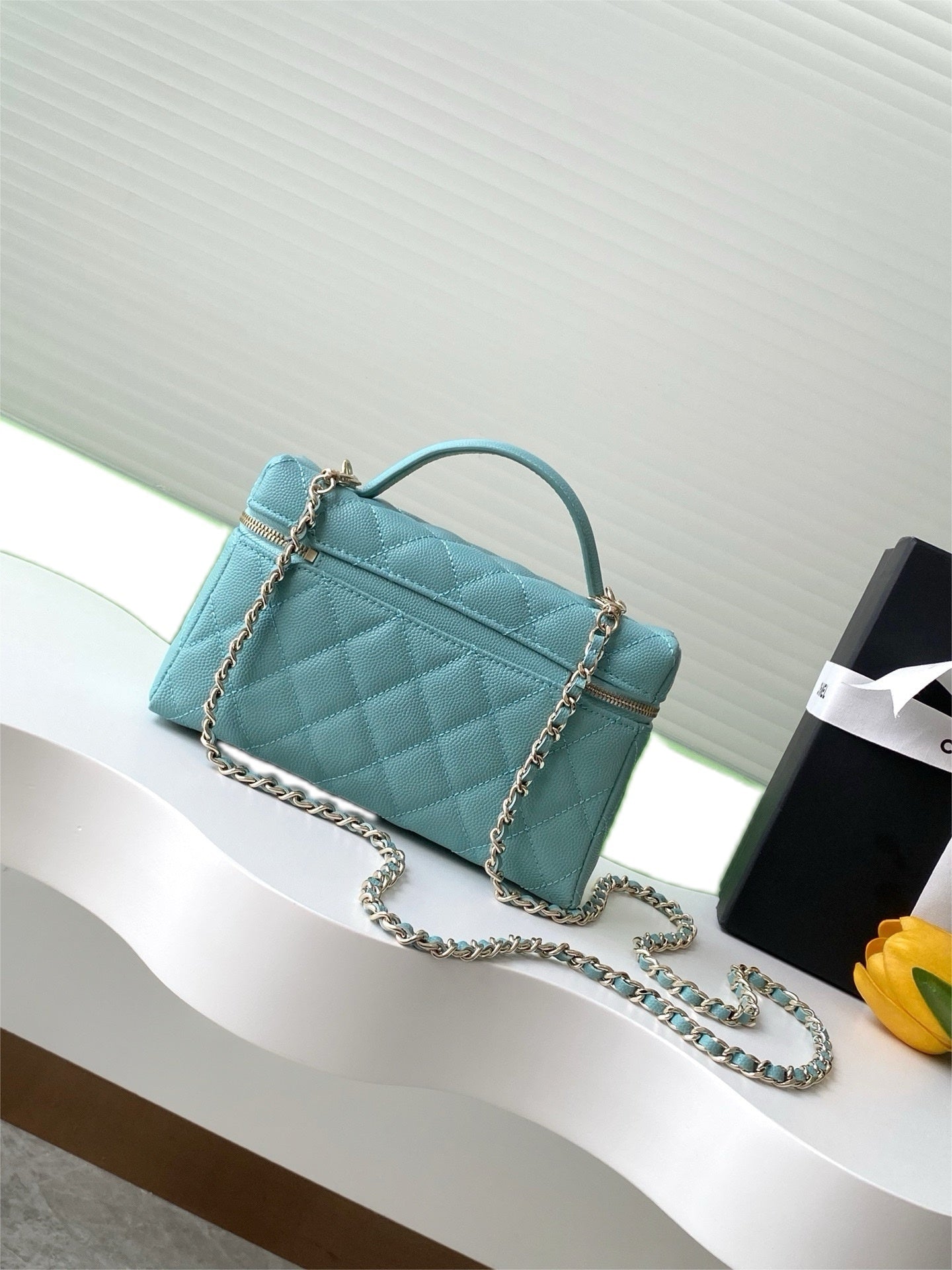 Trendy Vanity
