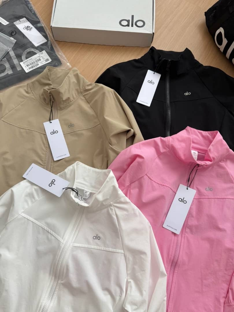 Light zip up jacket
