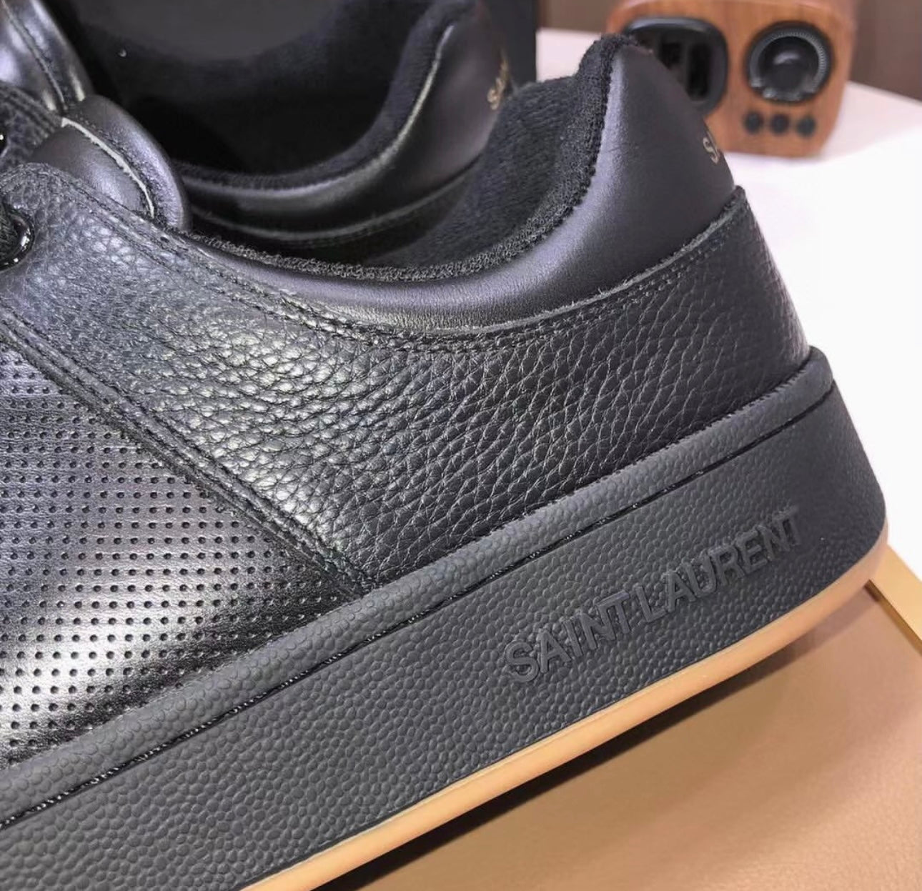 Logo Sneaker