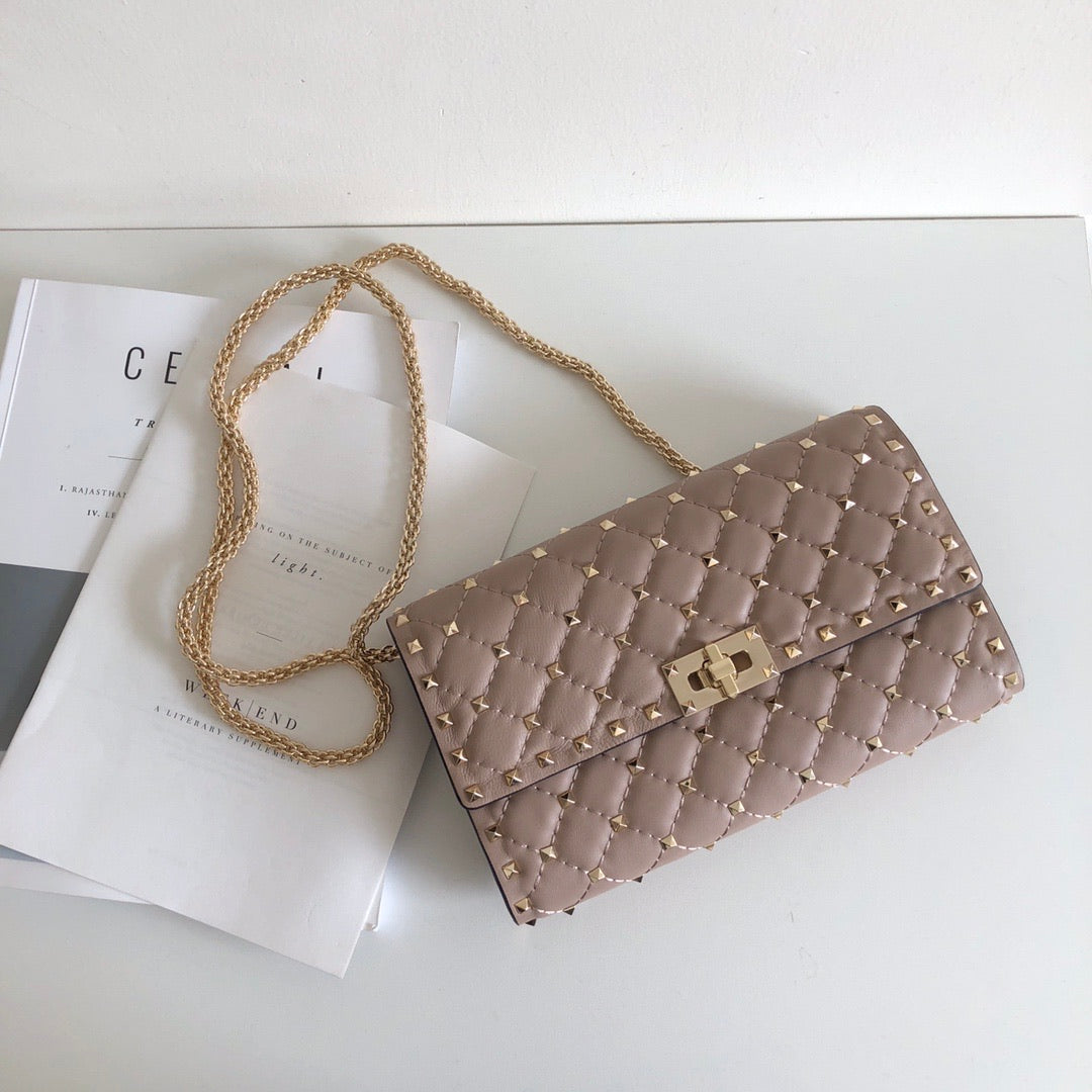 Spike Chain Clutch