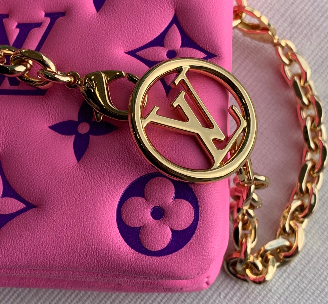 Coussin Pochette
