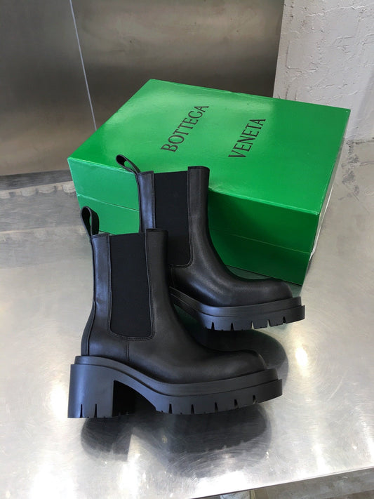Lug Boots