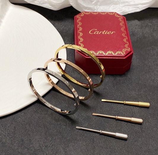 Love Thin Bangle