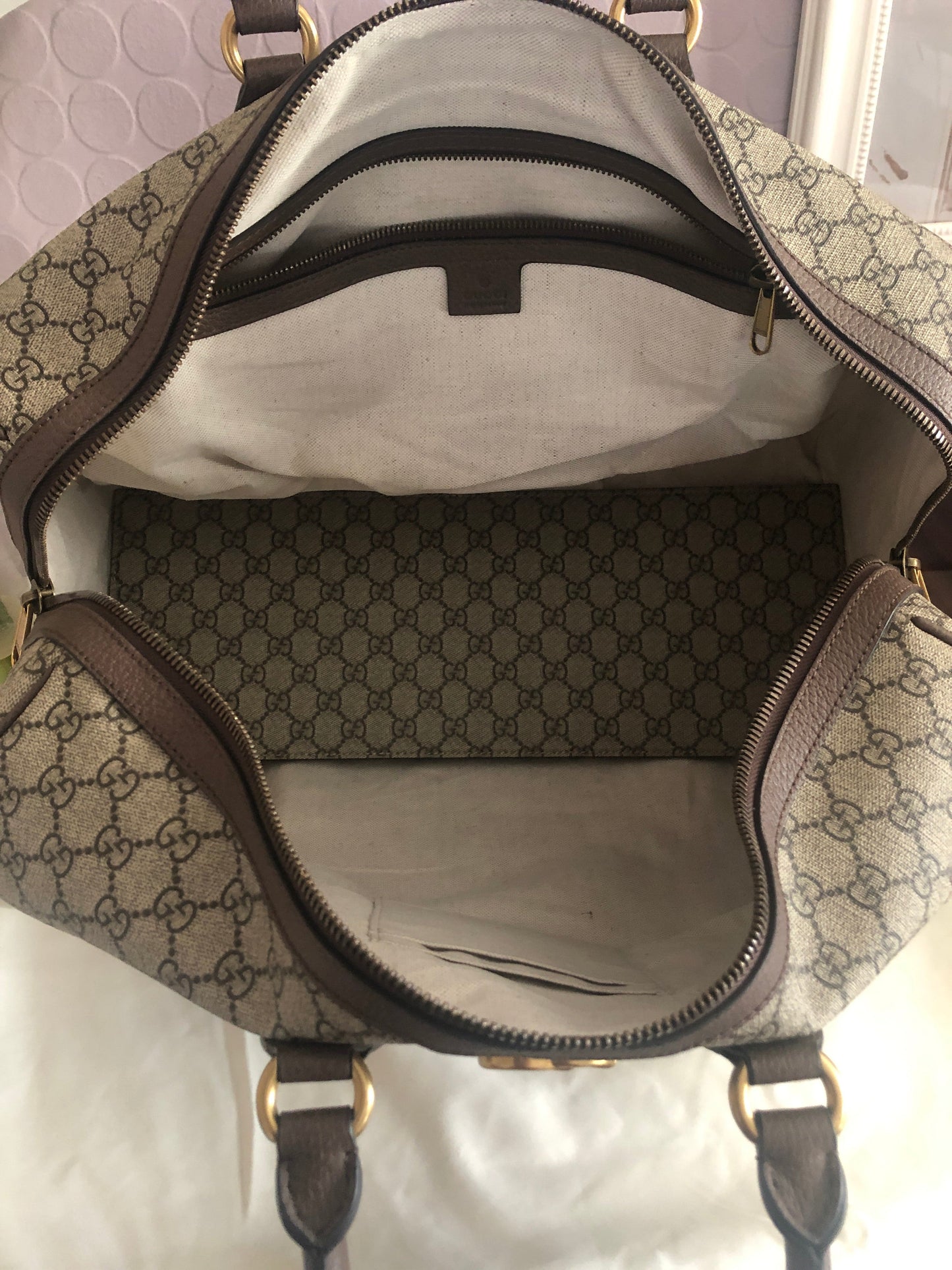 Ophidia Holdall