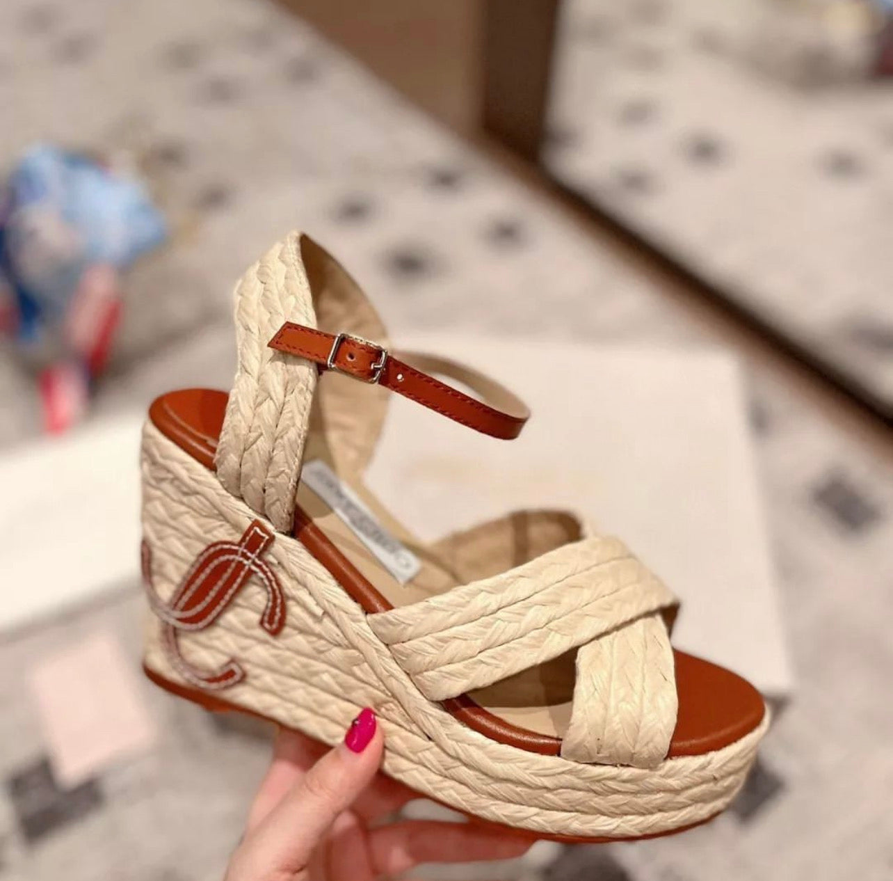 Dellena Wedges