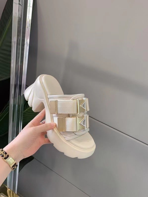 Flash Sandals