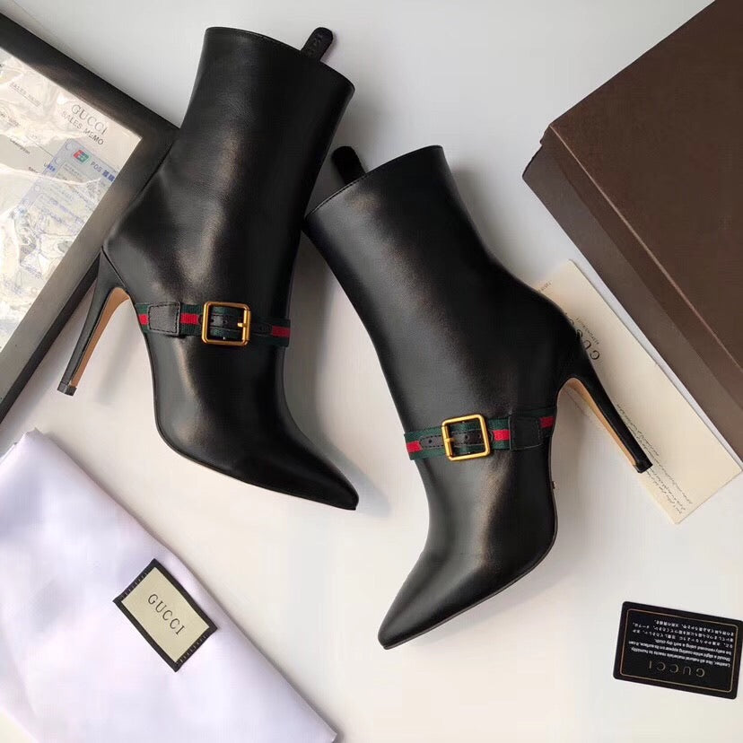 Web Boots