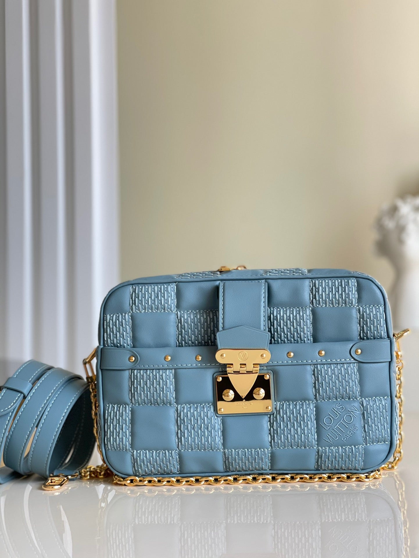 Troca Shoulder Bag