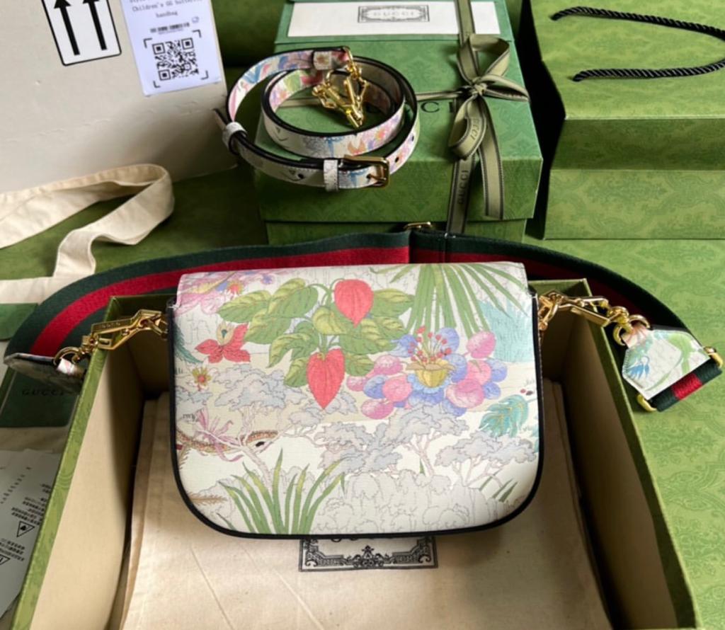 Horsebit Bag