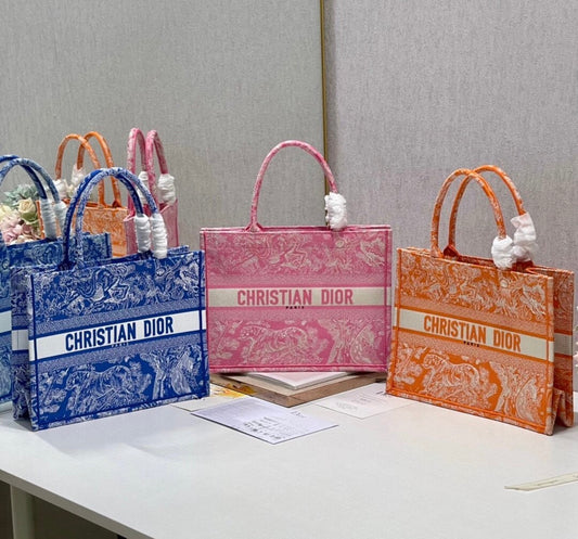 Medium Book Tote