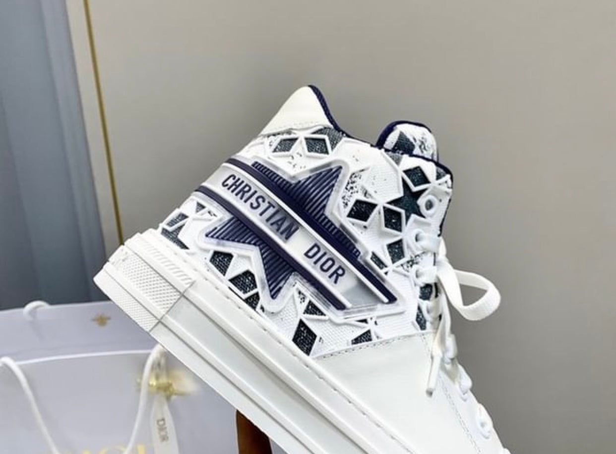 Walk n Dior