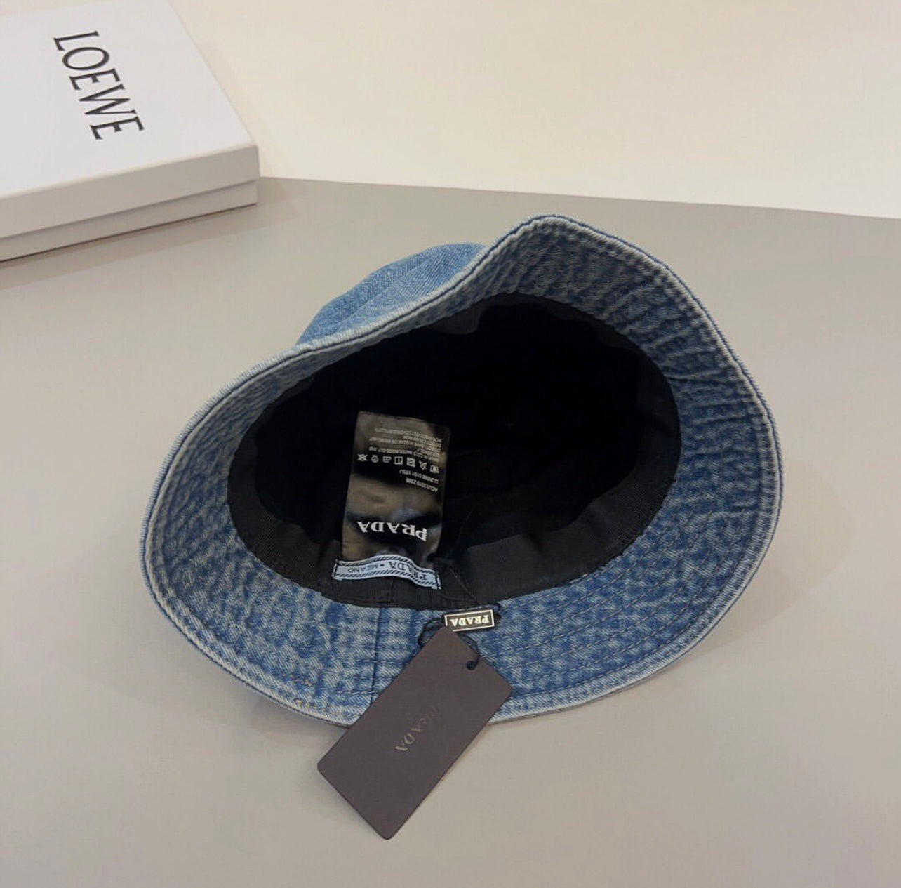 Logo Hat