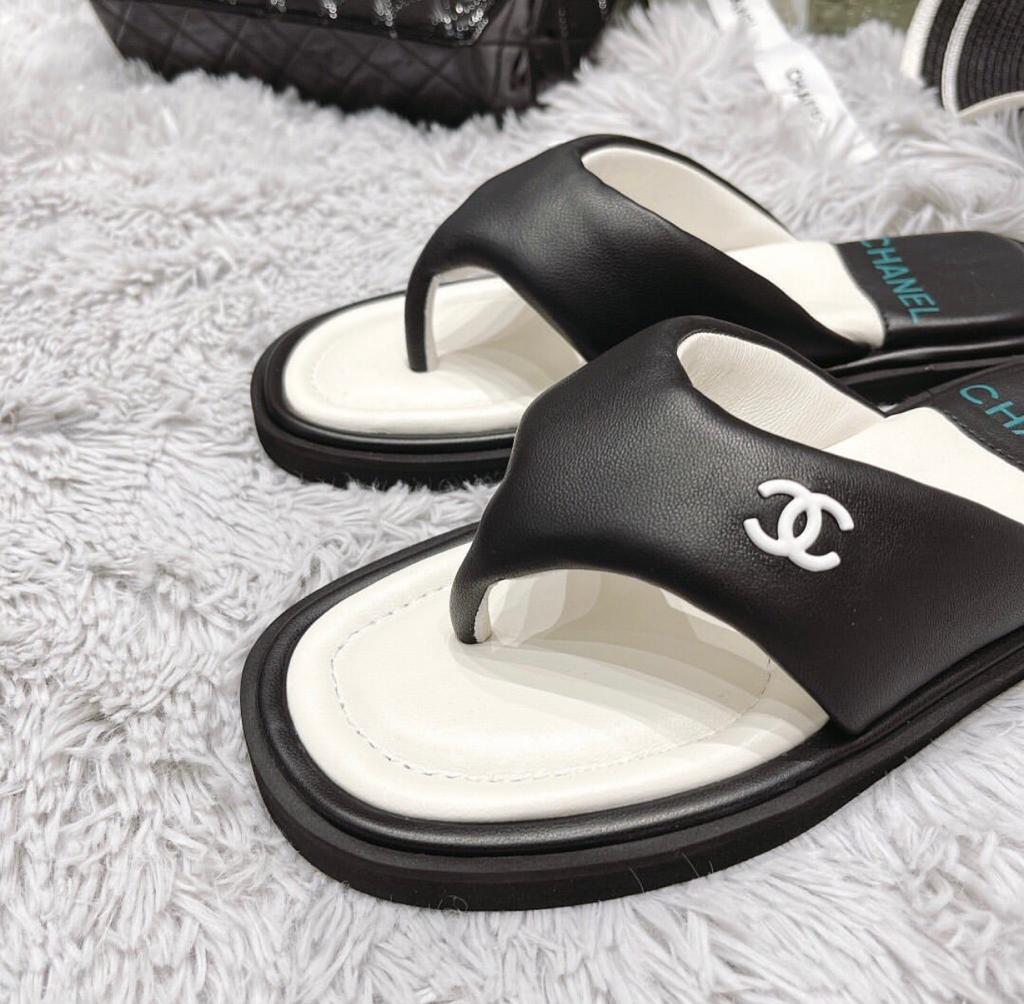 CC Leather Sandals