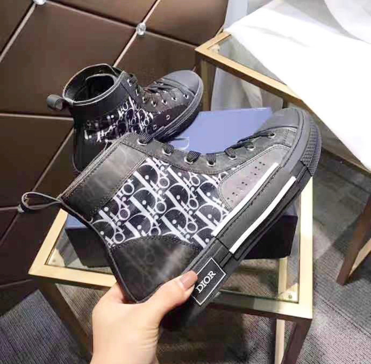 B23 Oblique Black Sneaker