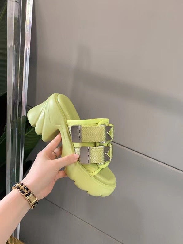 Flash Sandals
