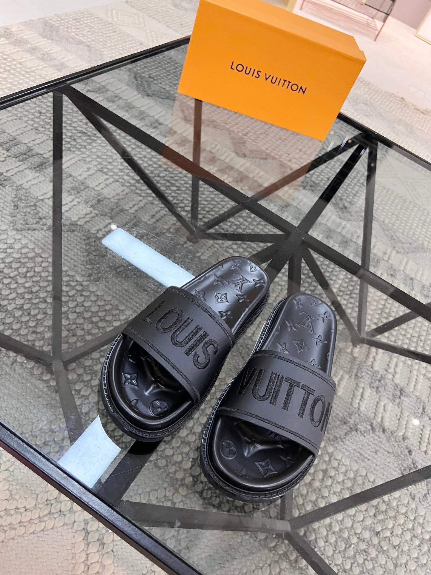 Logo Slides