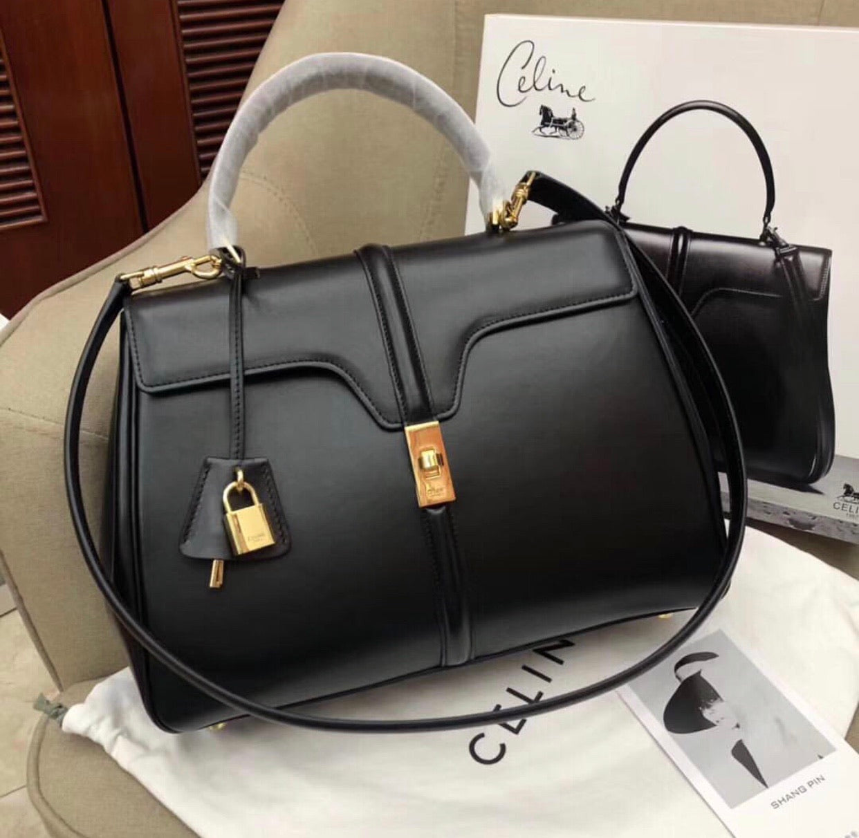 16 Smooth Leather