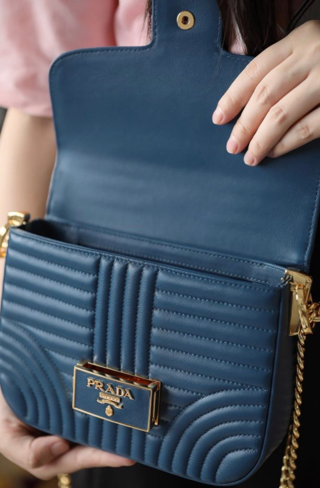 Embleme Bag