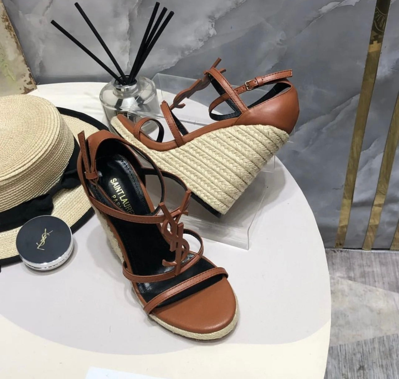 Cassandra Wedges