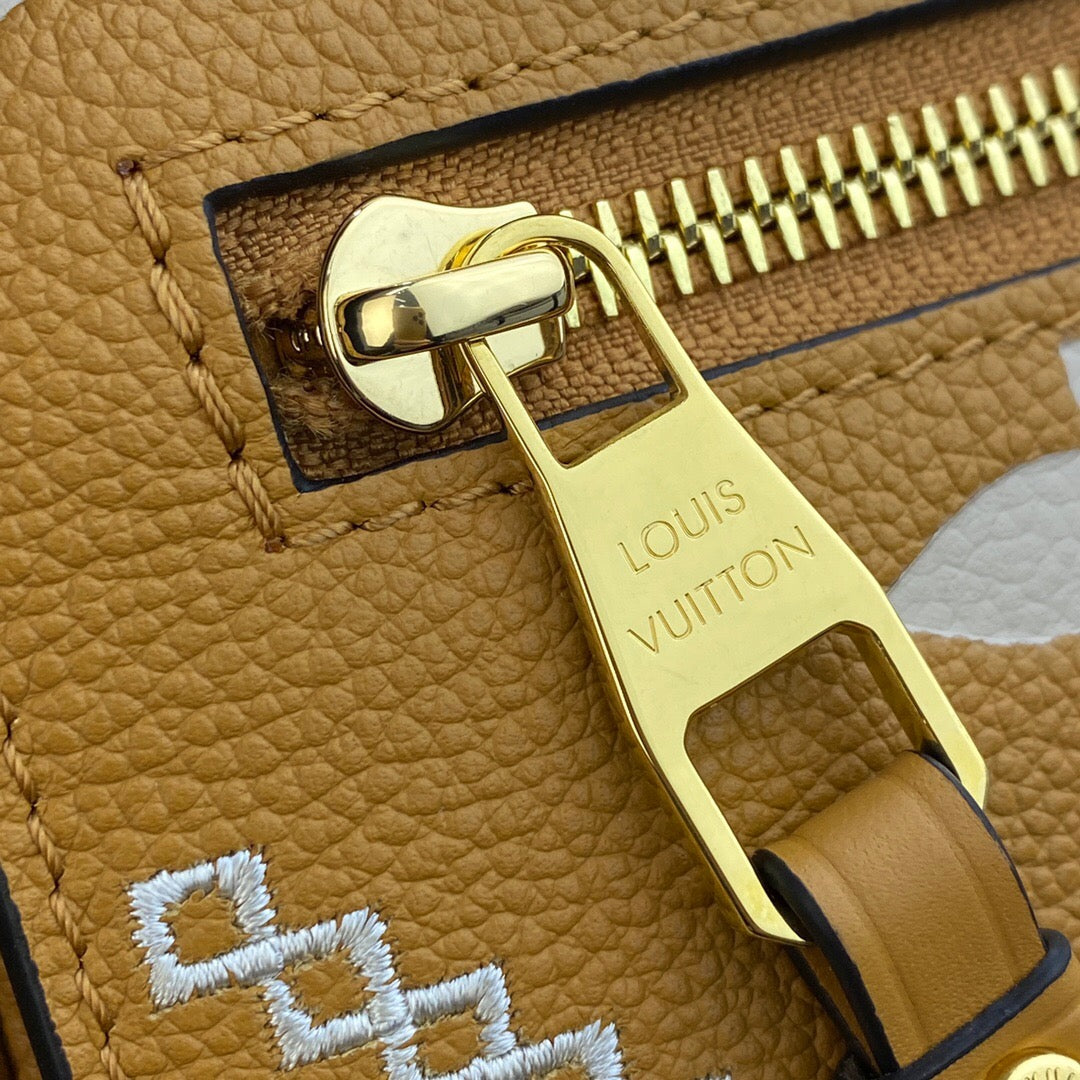 Pochette Metis