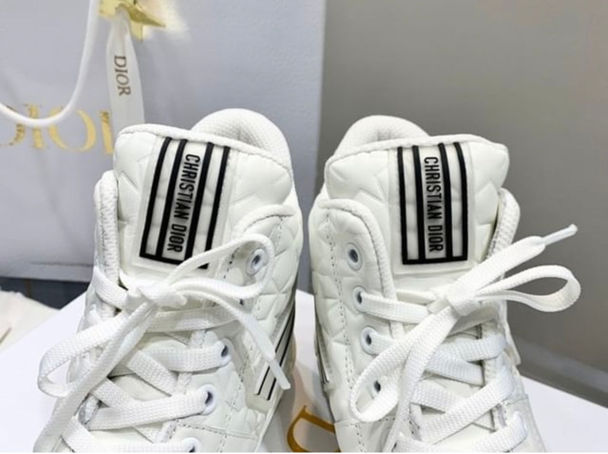 Walk n Dior