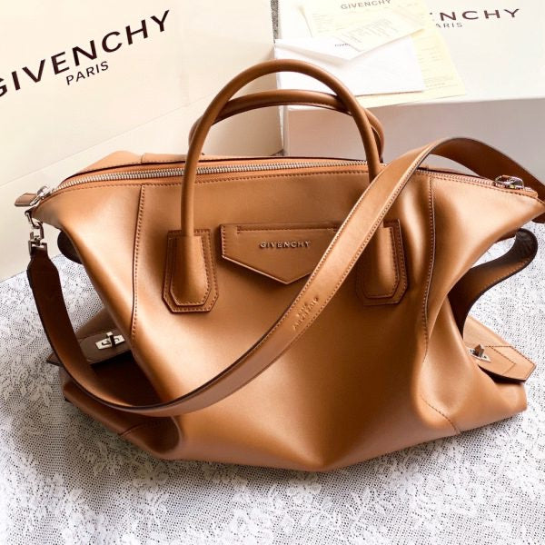 Antigona Soft Leather