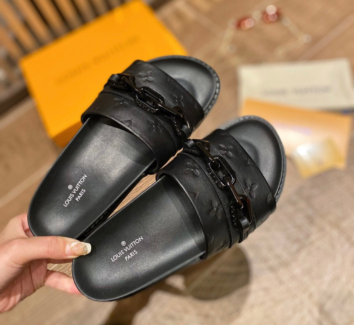 Chain Slides