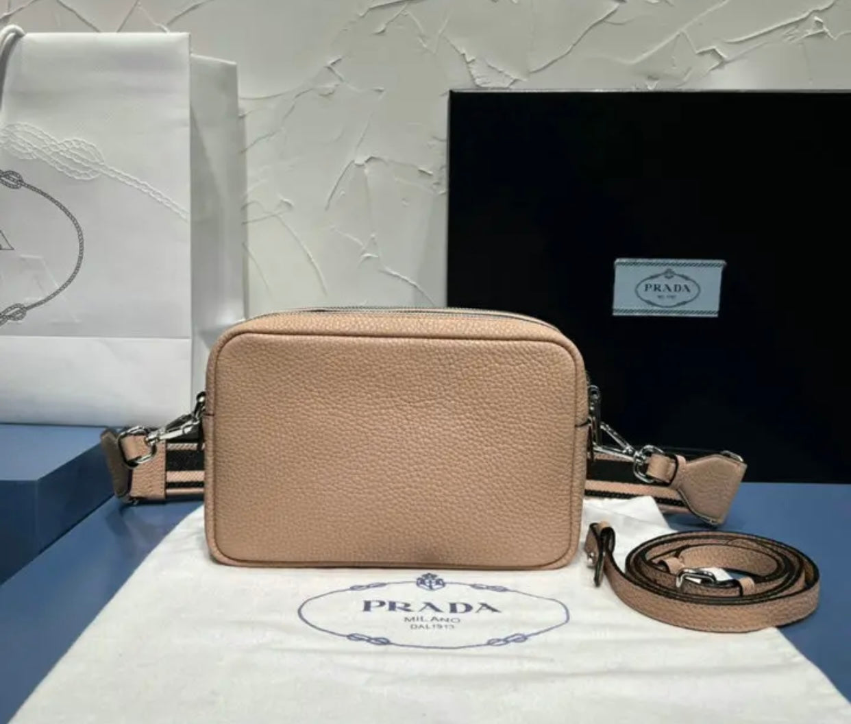 Medium Leather Bag