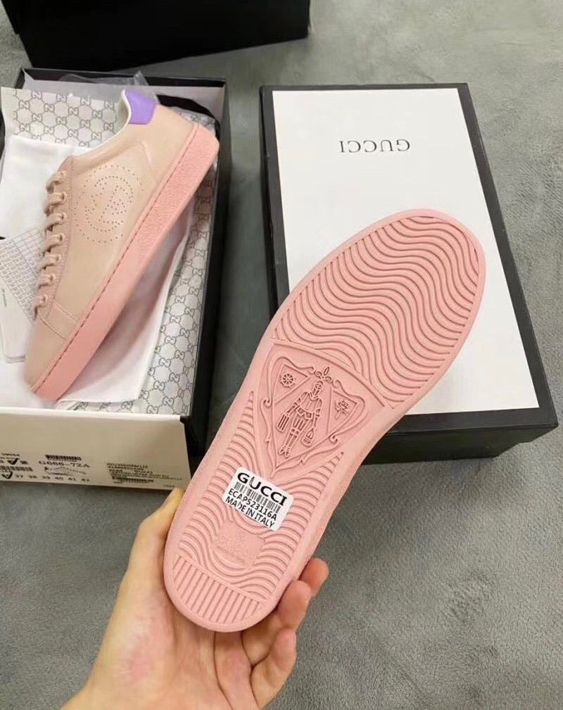 Ace Sneaker