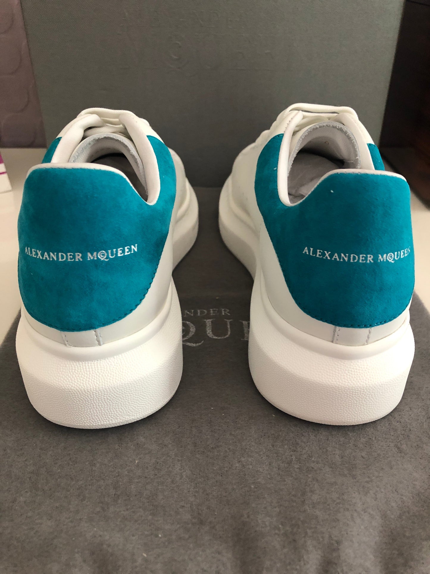 Oversized Sneaker Suede Ladies