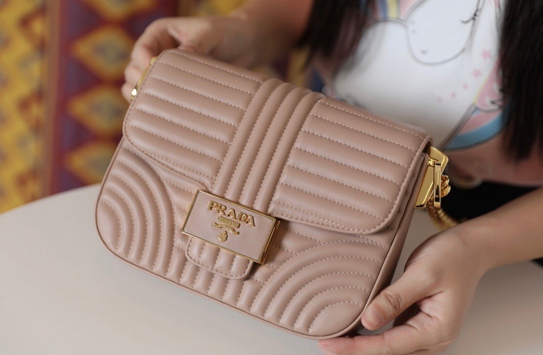 Embleme Bag