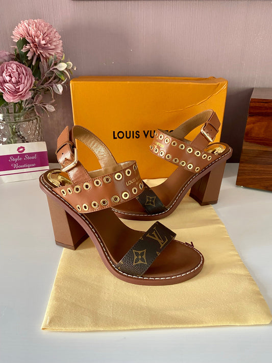 Passenger Sandals