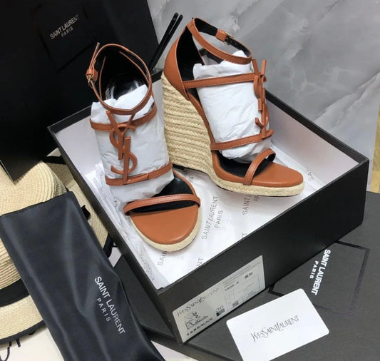Cassandra Wedges