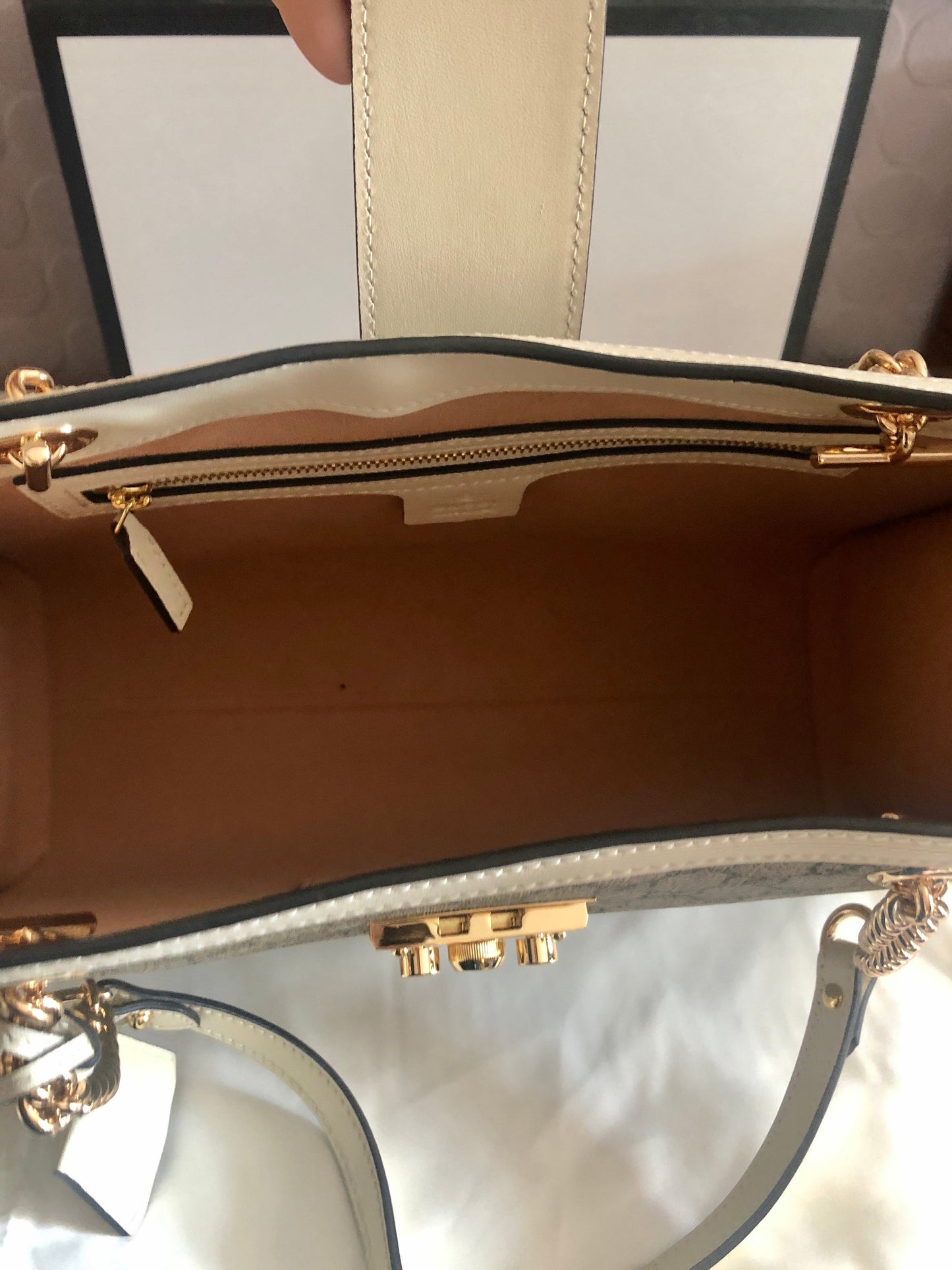 Padlock Medium Shoulder Bag