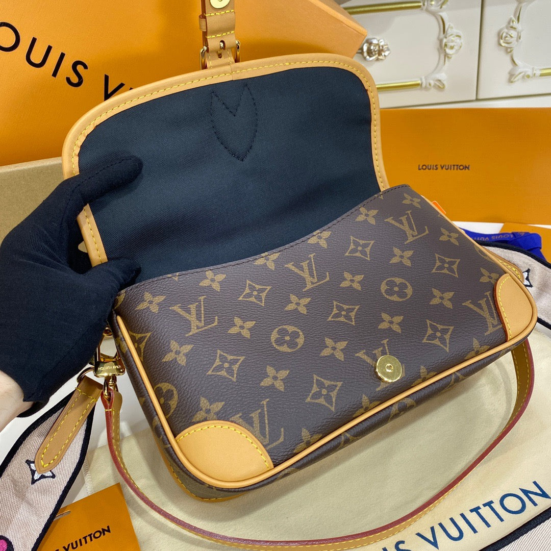 Diane Satchel