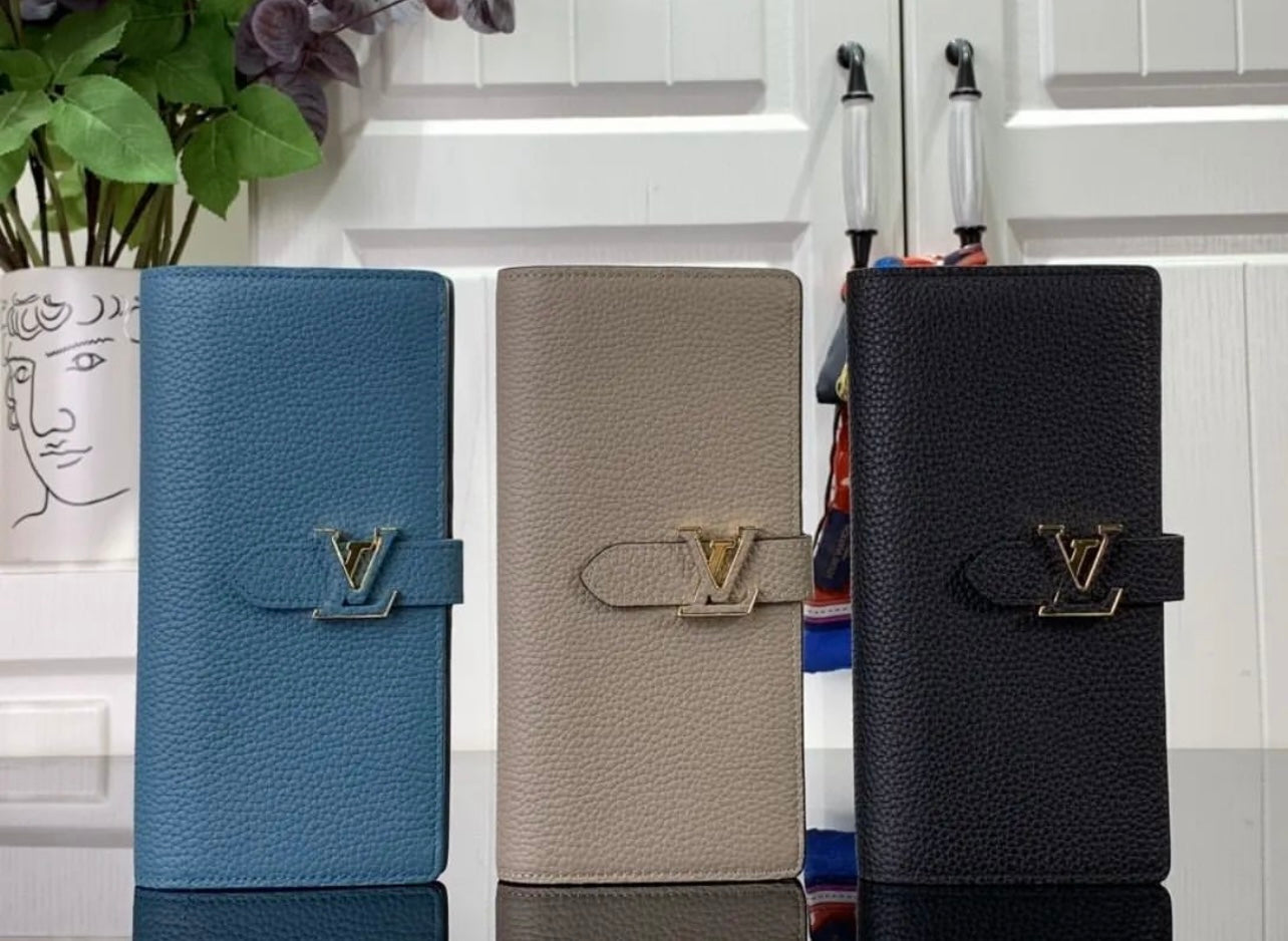 Vertical Wallet