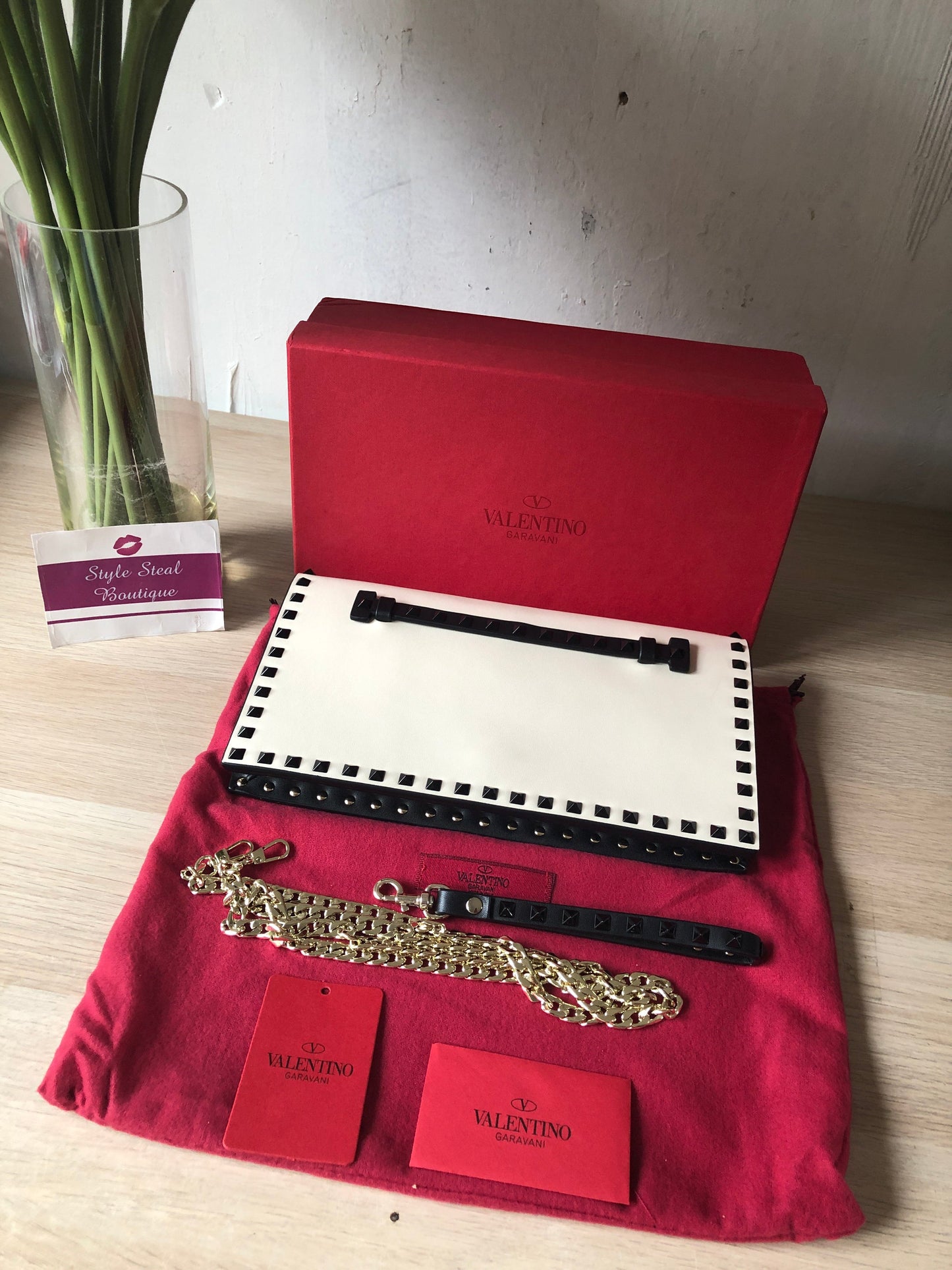 Rockstud Clutch