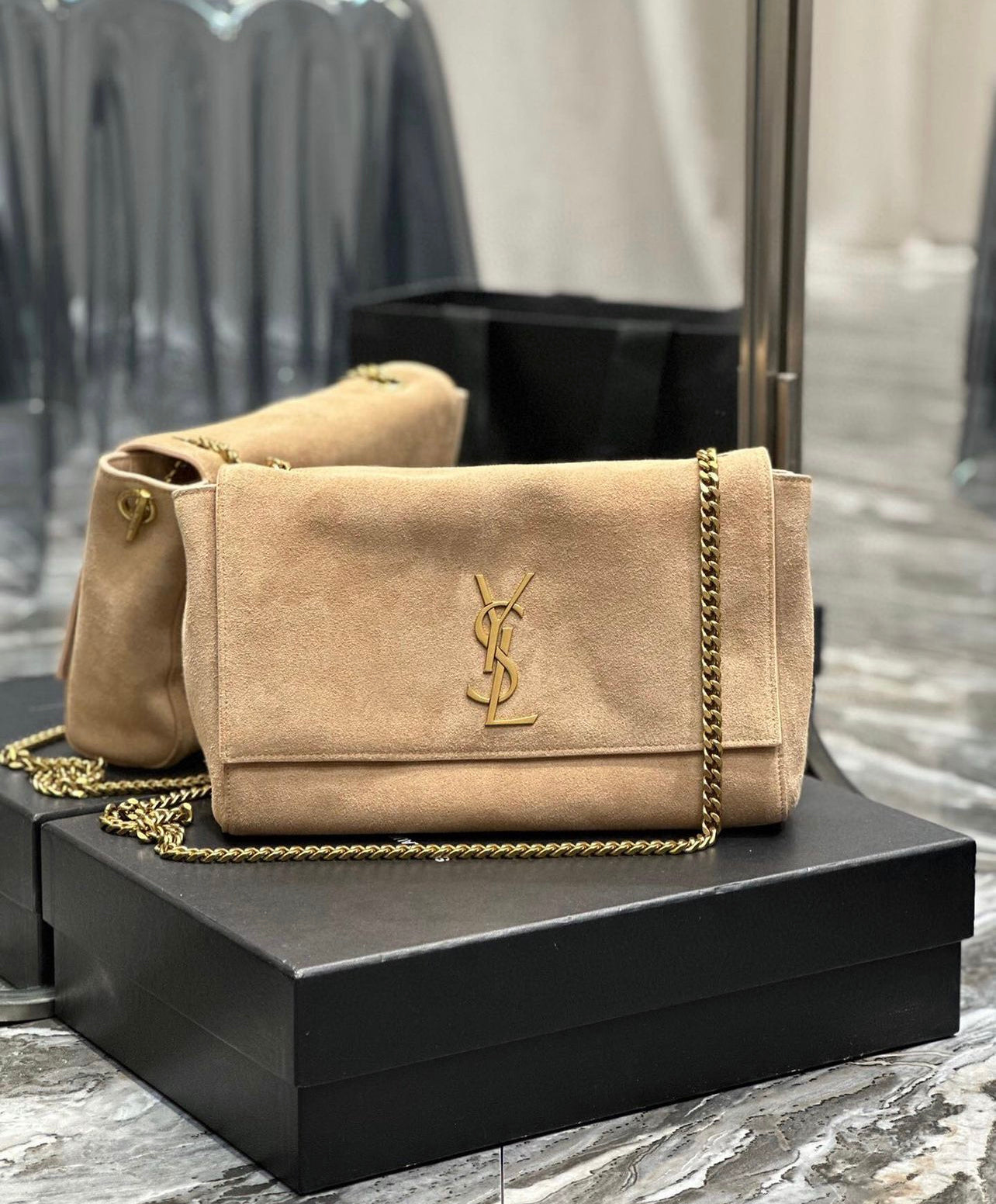 Kate Reversible Chain Bag