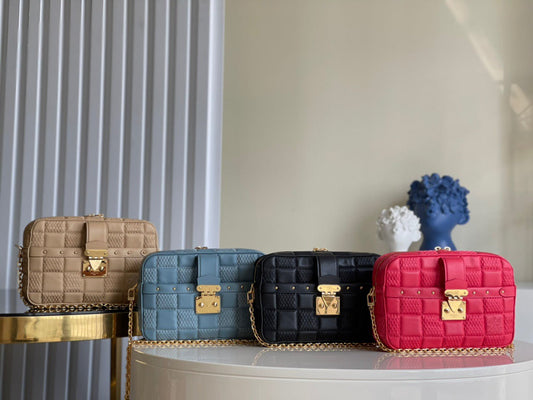 Troca Shoulder Bag